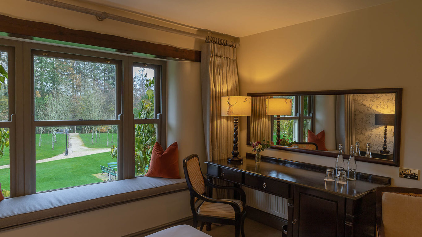 BrookLodge Classic Bedroom (4)